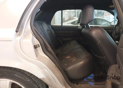 2004 Ford Crown Victoria Lx z USA, uszkodzony, nr VIN 2FAFP74W44X145987